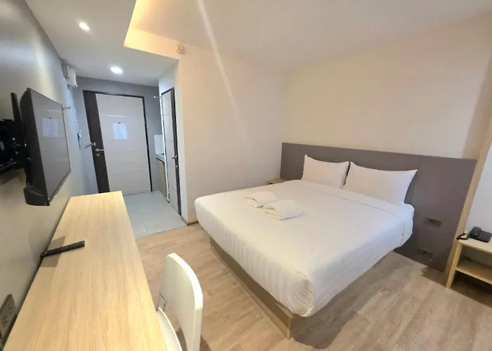 Prom Hotel